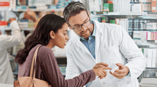 pharmacist-helping-customer